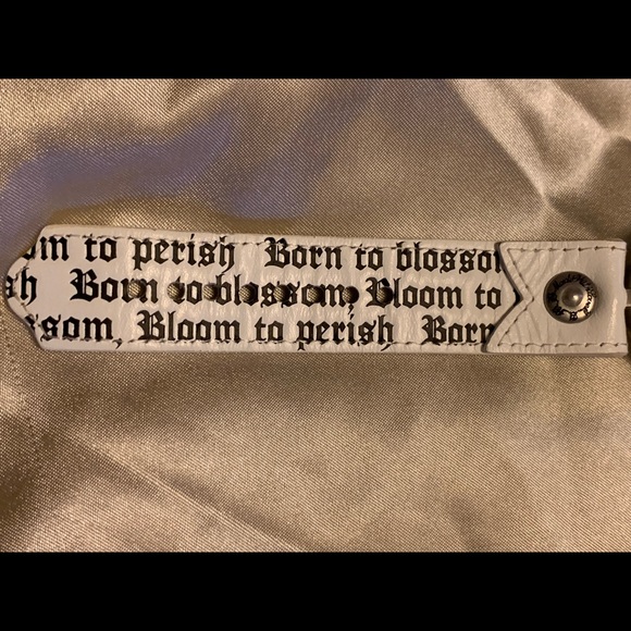 🔥NWOB L.A.M.B by Gwen Swiss Watch😍 - Picture 6 of 8